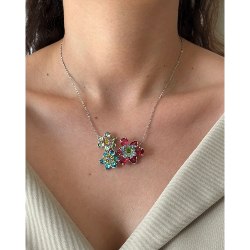 Çelik 3 Çiçekli Kolye