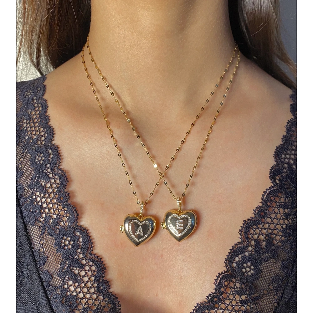 Çelik Açılır Kapanır Kalpli Harf Kolye