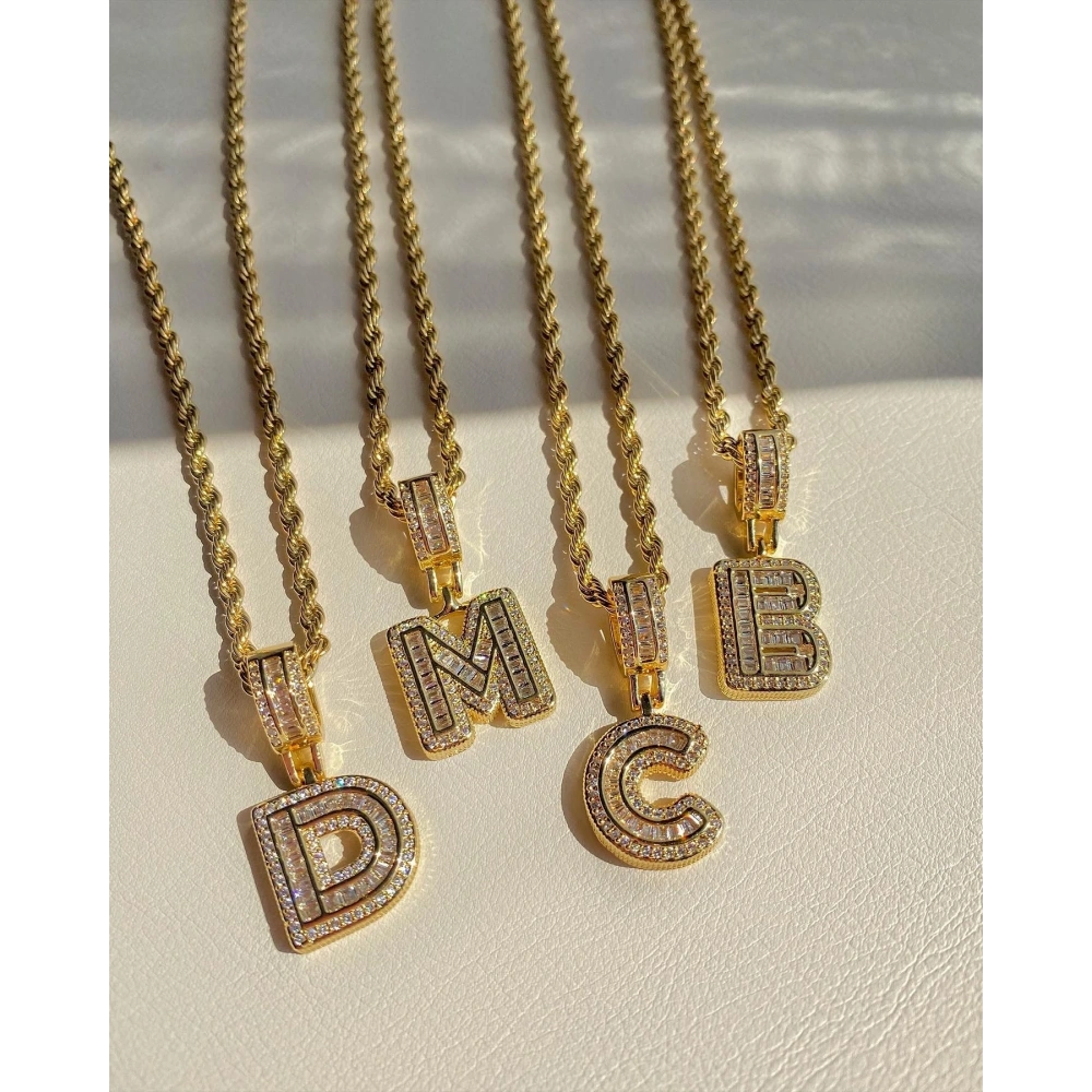 Çelik Baget Taşlı Harf Kolye