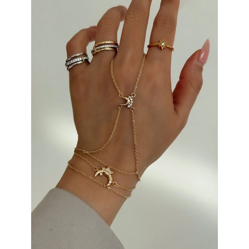 Çelik Bileklikli Hilal Şahmeran