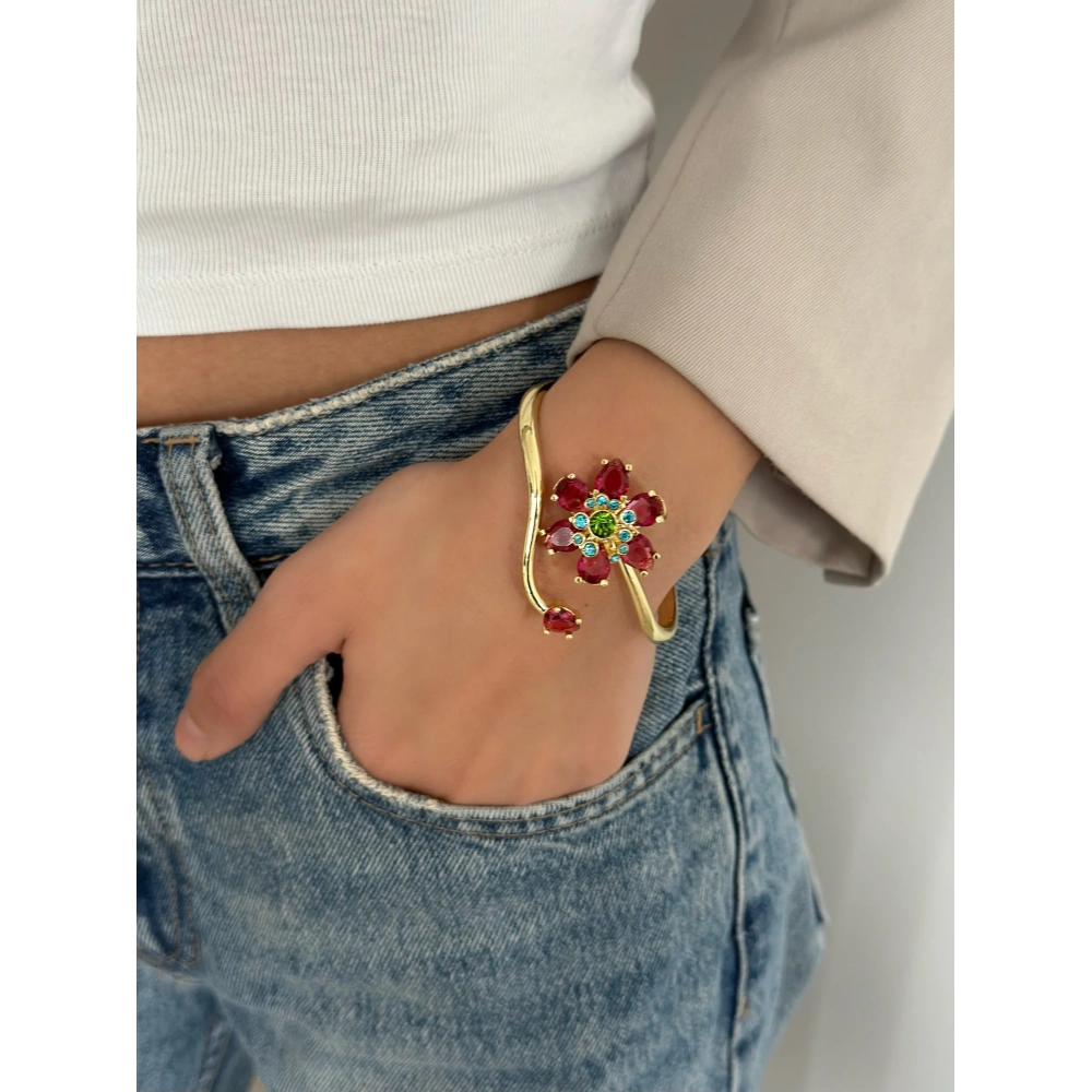 Çelik Çiçek Detay Kelepçe Bileklik