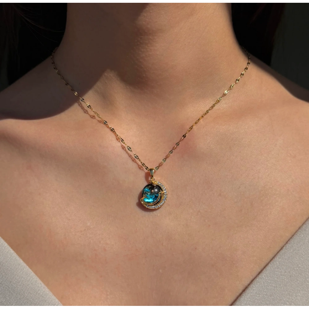 Çelik Gold Gezegen Detay Kolye