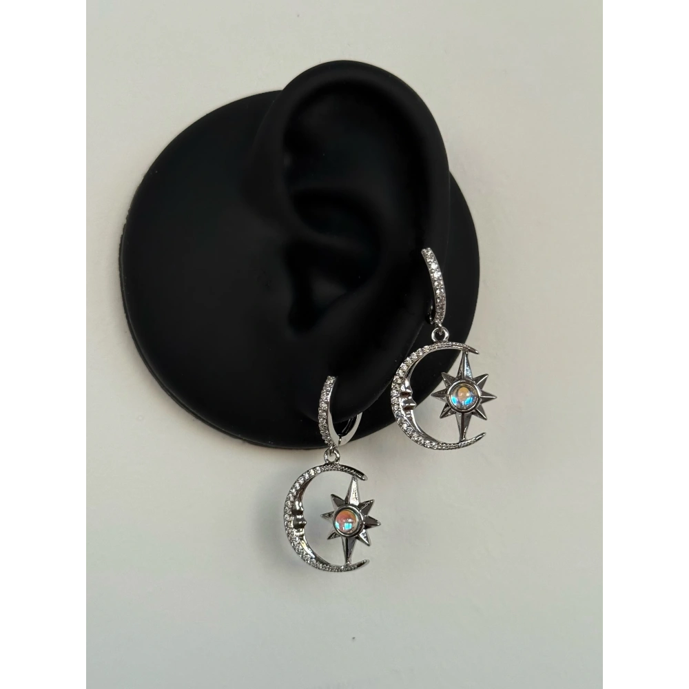 Çelik Hologramlı Hilal Küpe