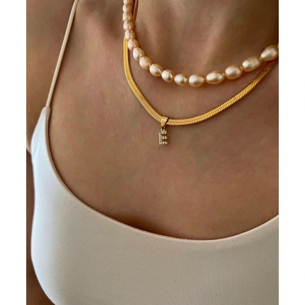 Çelik İtalyan Zincirinde Harf Kolye