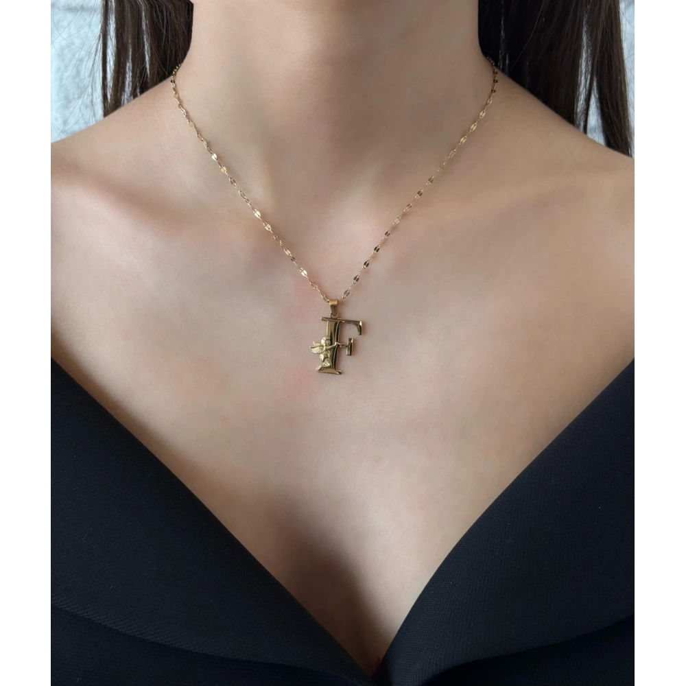 Çelik Melek Detaylı F Harfli Kolye