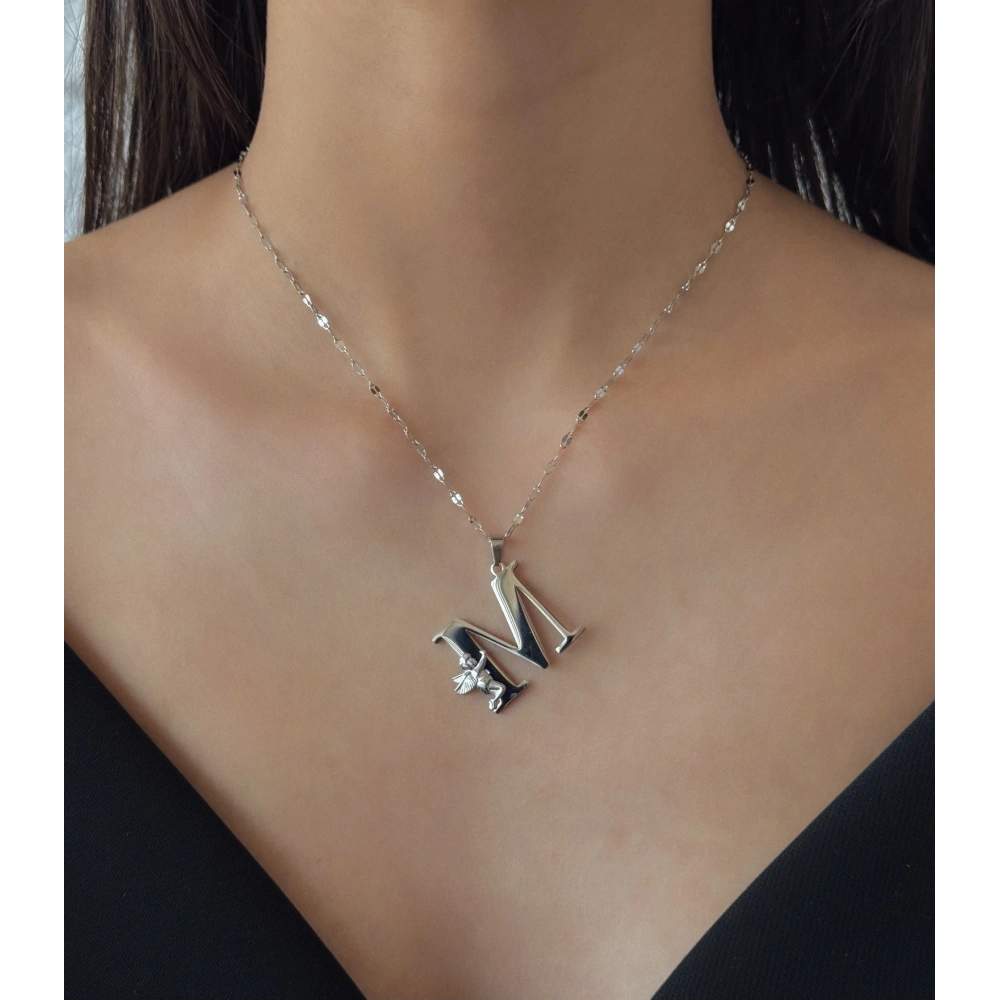 Çelik Melek Detaylı Silver M Harfli Kolye