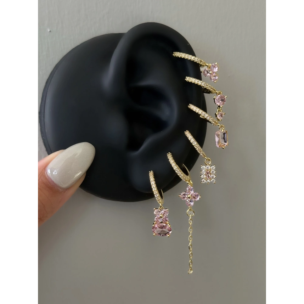 Çelik Pembe Çiçek Detay 6 Lı Küpe Seti