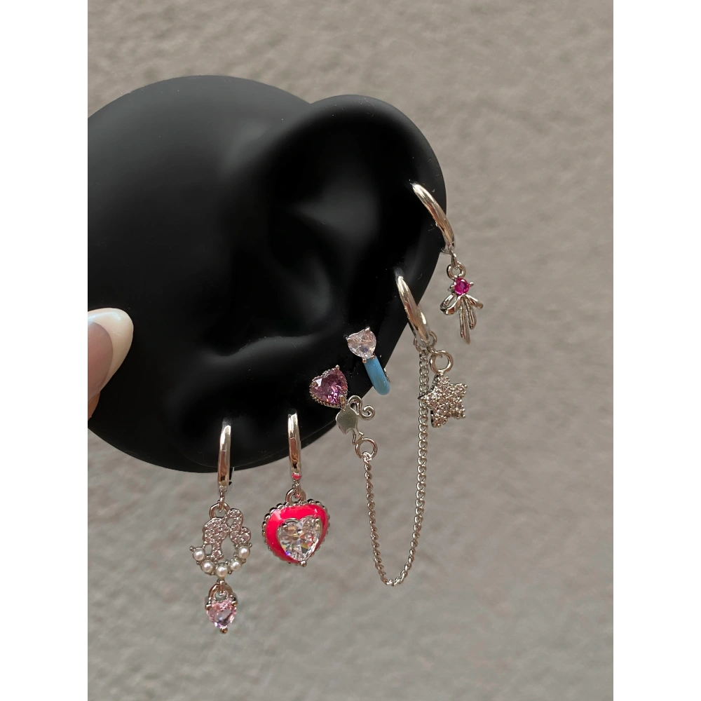 Çelik Pembe Kalp Detaylı 6 Lı Küpe Seti