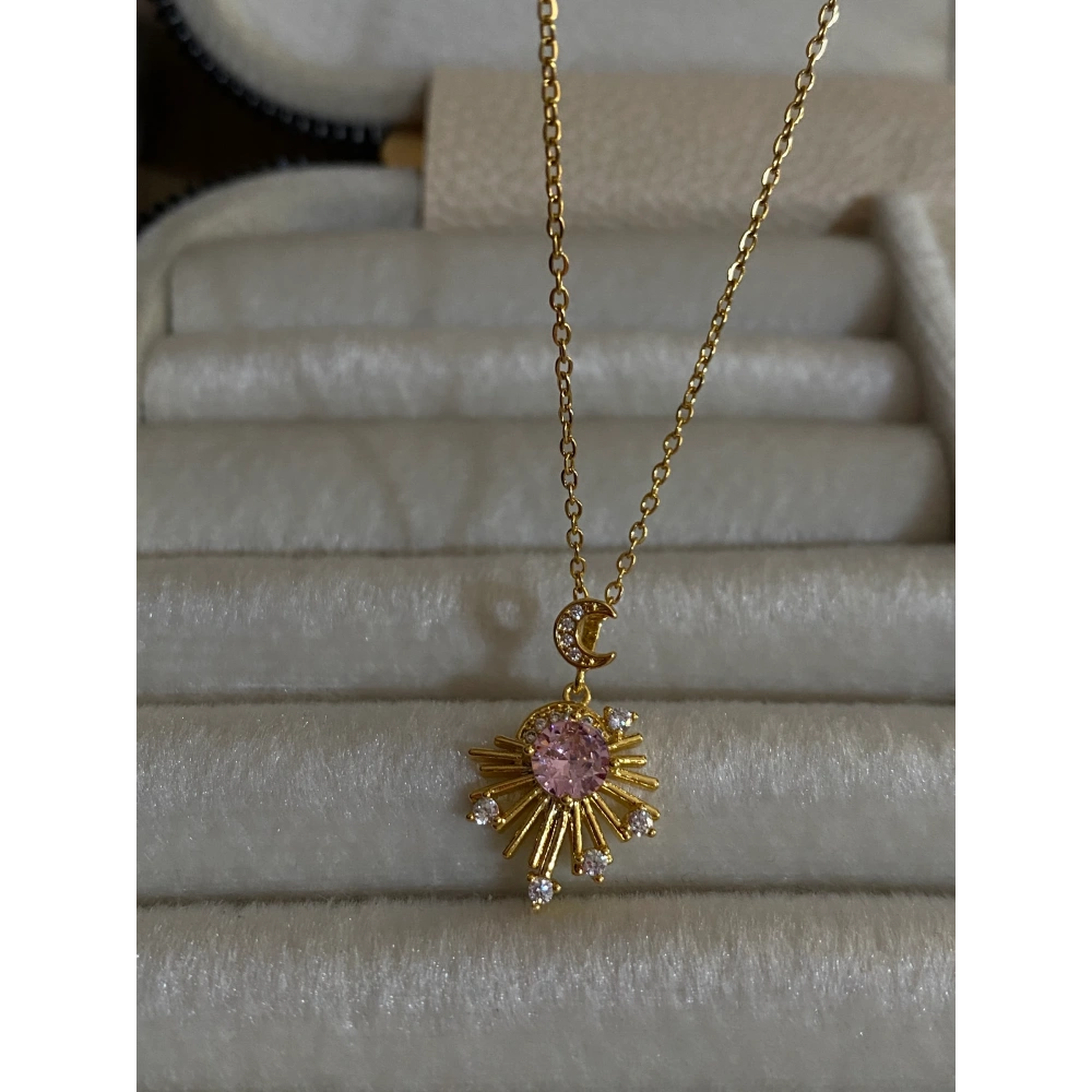 Çelik Pembe Taş Detaylı Gold Kolye