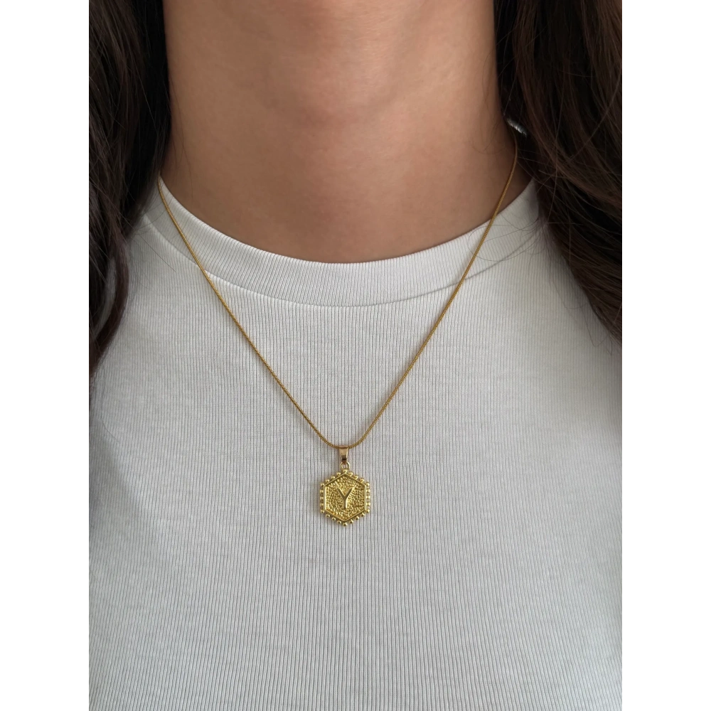 Çelik Plaka Y Harfli Kolye