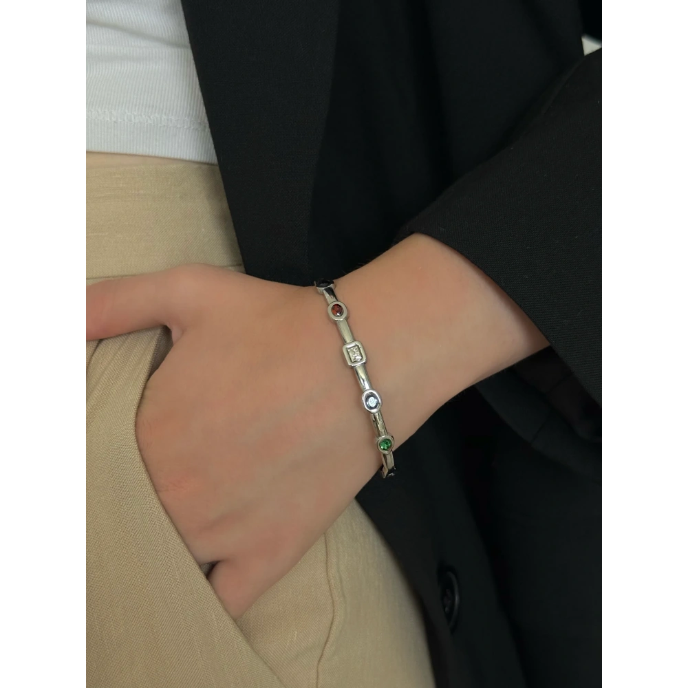 Çelik Renkli Baget Taşlı Bileklik