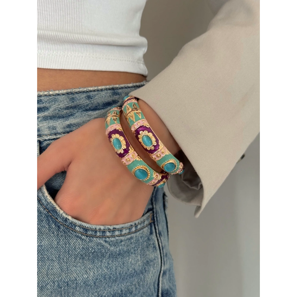 Çelik Renkli Mineli Kelepçe Bileklik