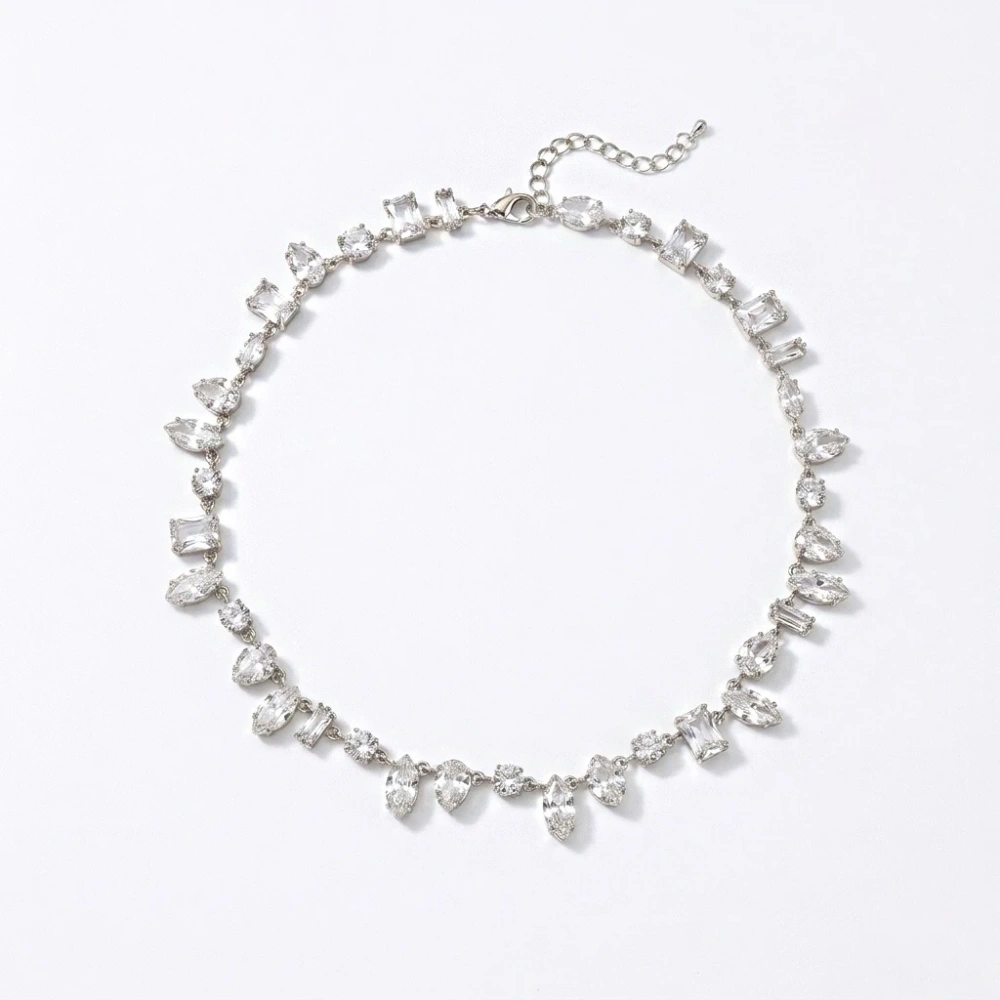 Çelik Silver Beyaz Baget Taşlı Kolye