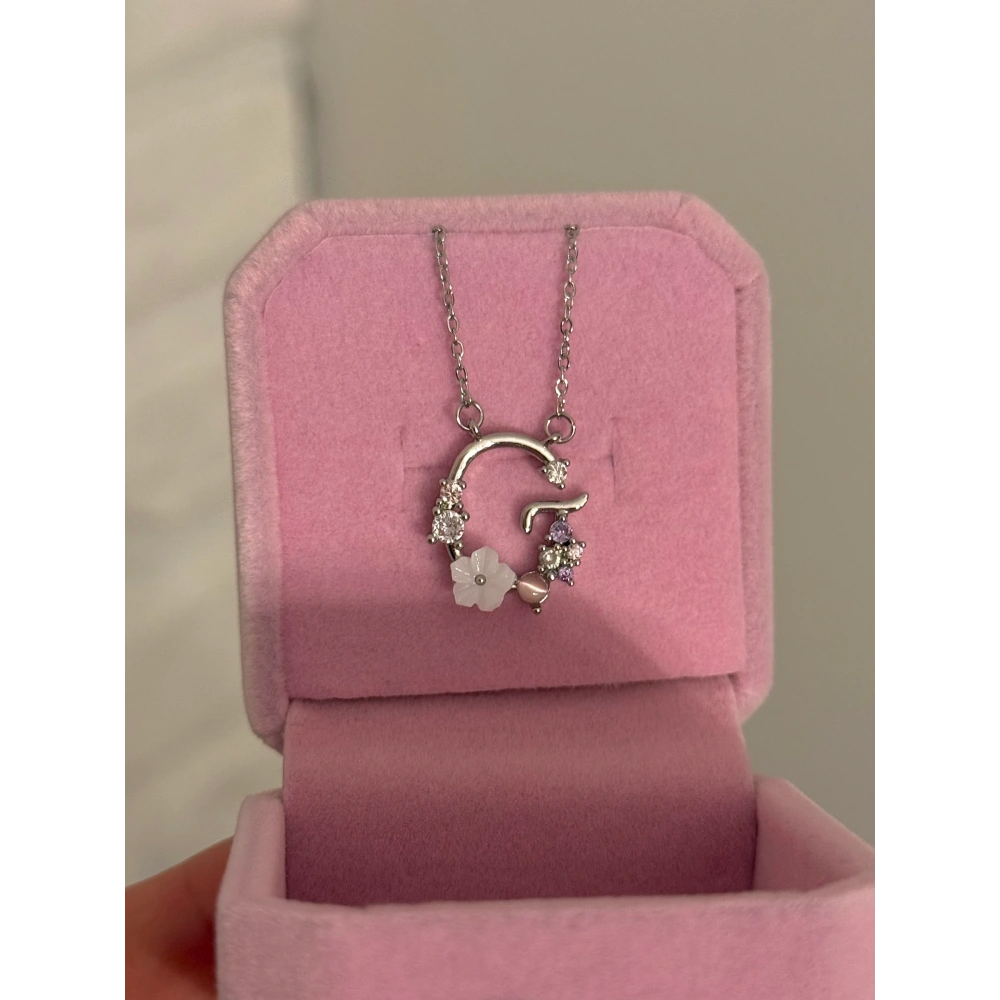 Çelik Silver Çiçekli G Harfli Kolye