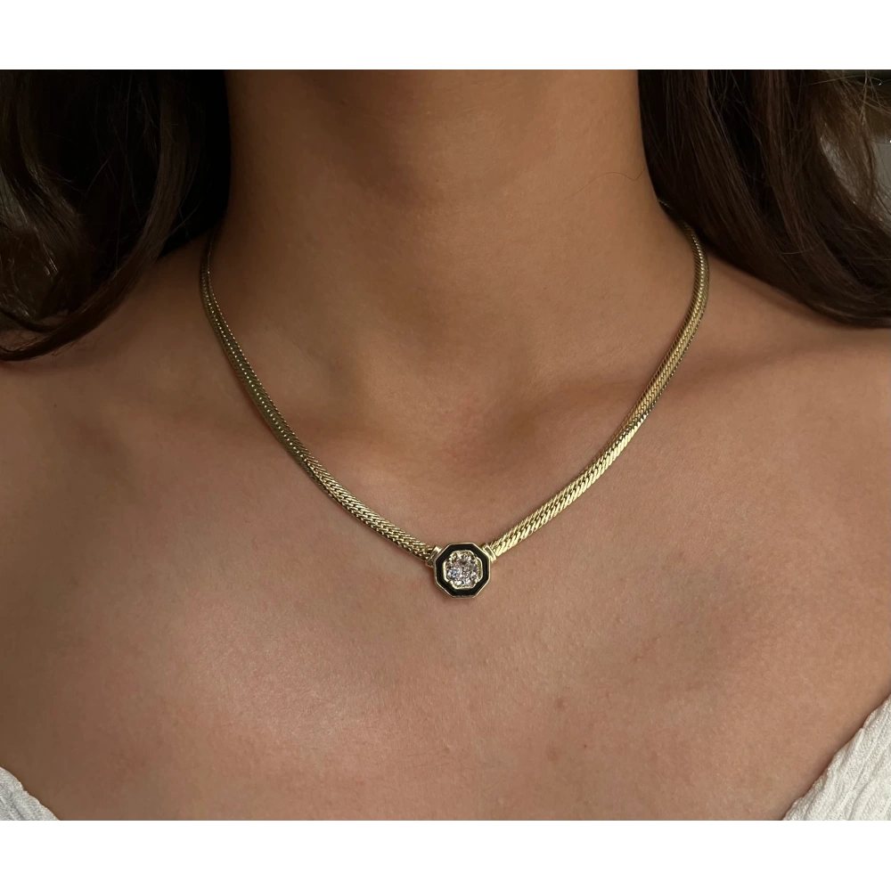 Çelik Siyah Mineli Kolye