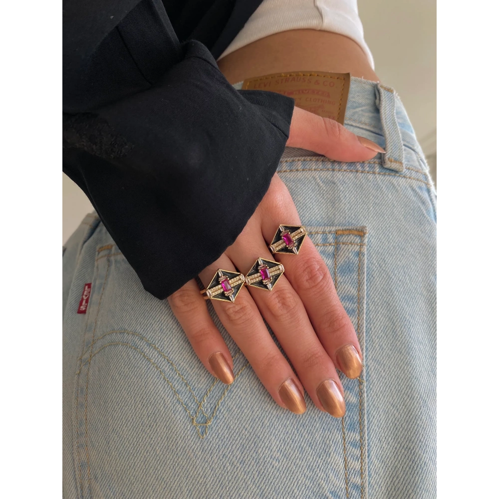 Çelik Siyah Mineli Yüzük