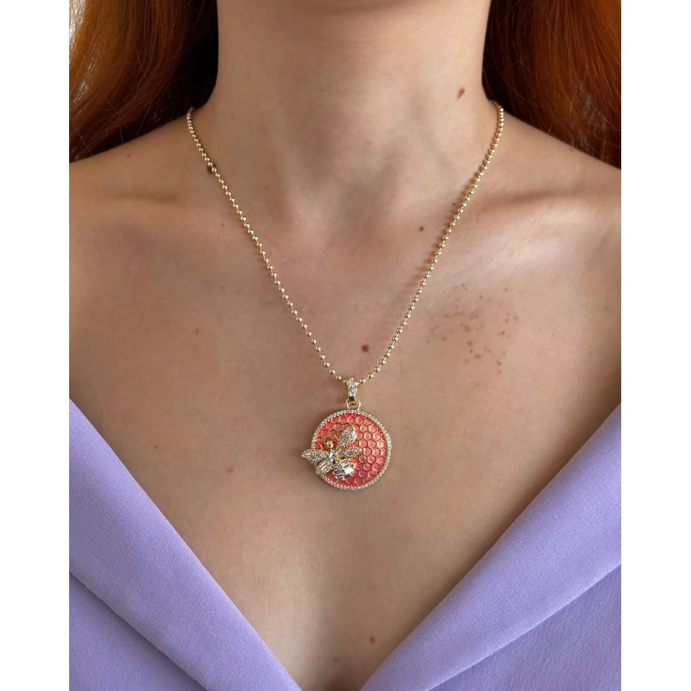 Çelik Yavruağzı Mineli Arı Detay Kolye