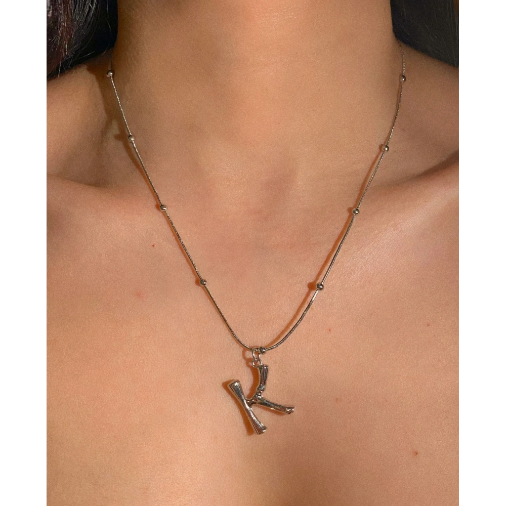 Çelik Zincirli Dalgalı Harf Kolye