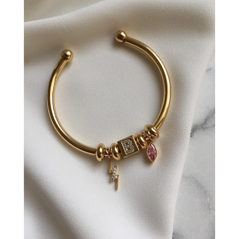 Charmlı Küp Harf Bileklik