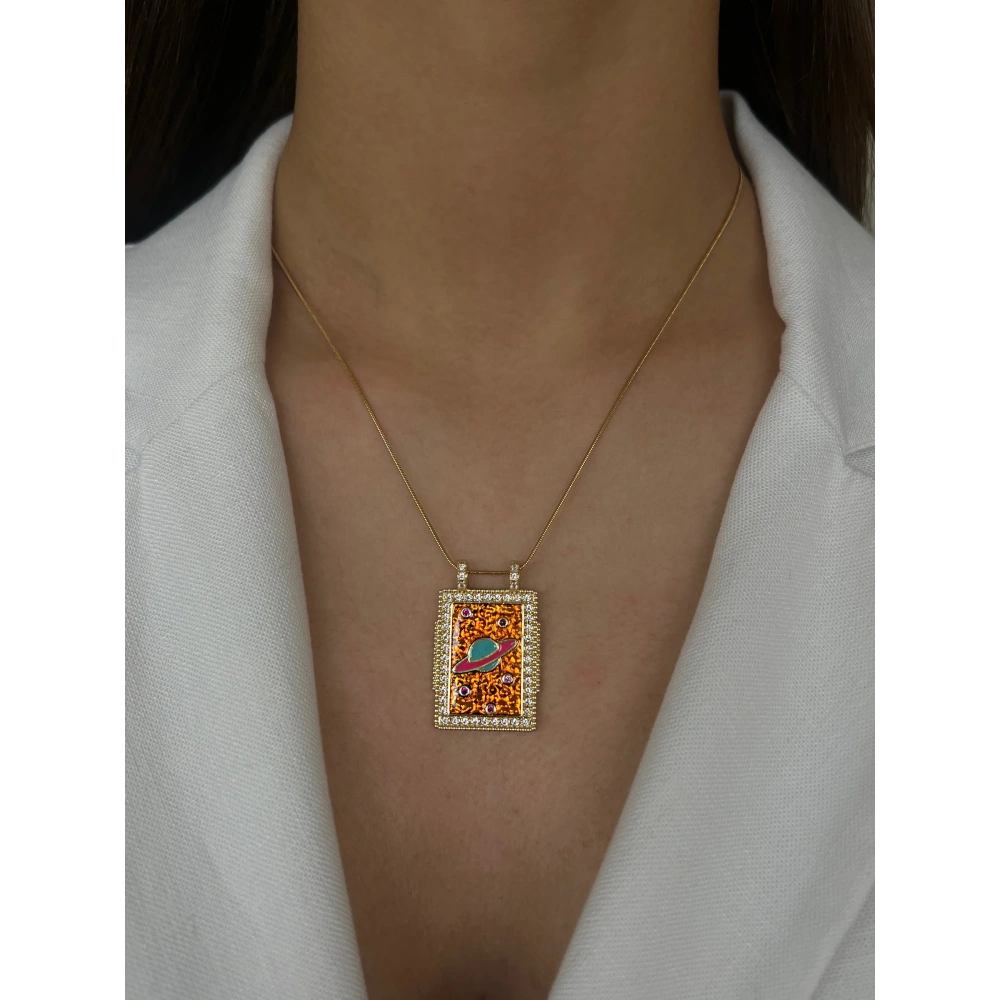 Gezegen Detay Plaka Kolye