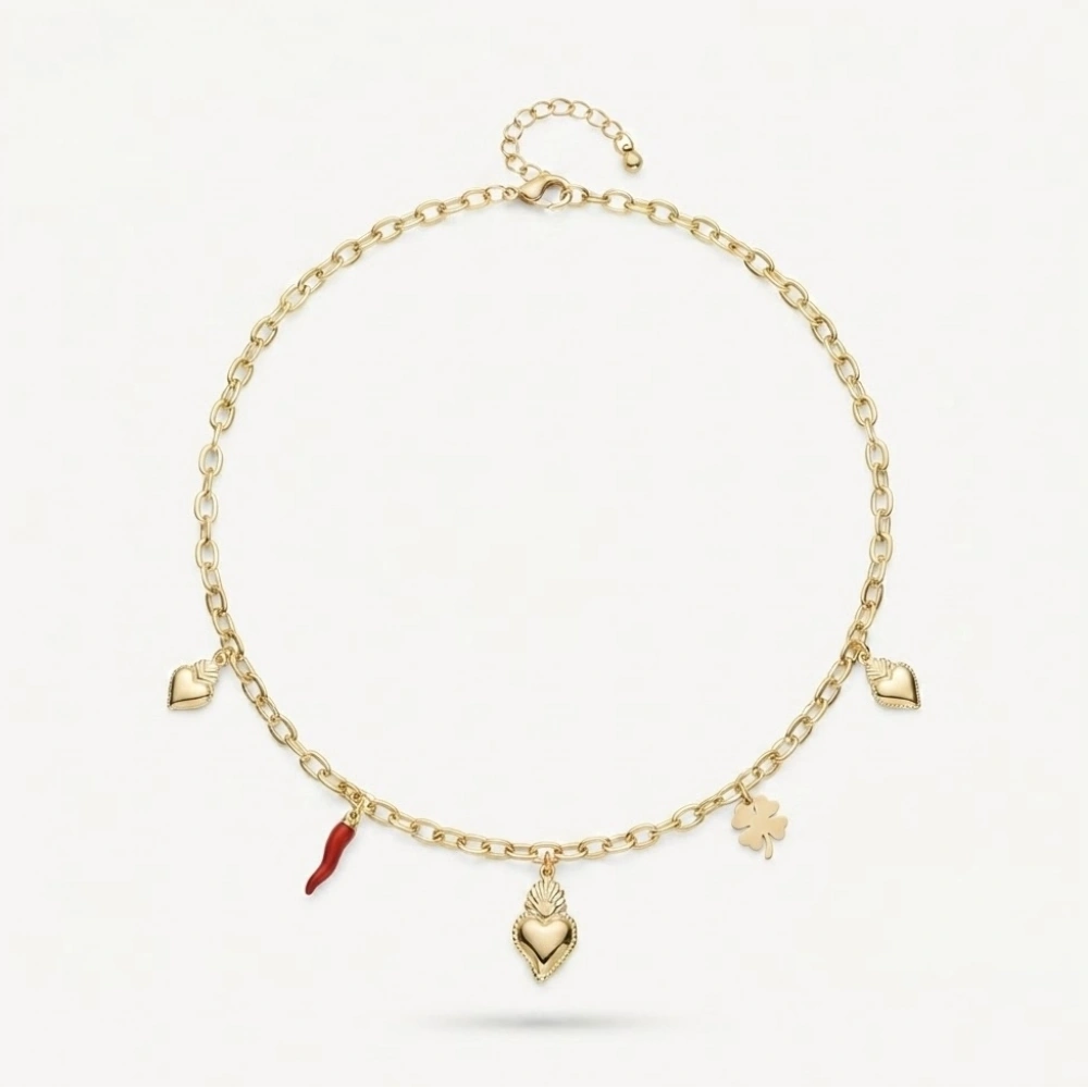 Gold 5 Charm Biber Detay Kolye