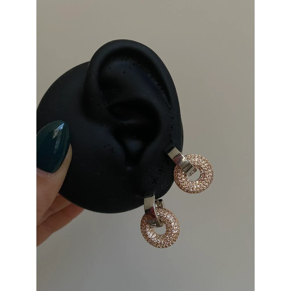 Halka Detaylı Küpe