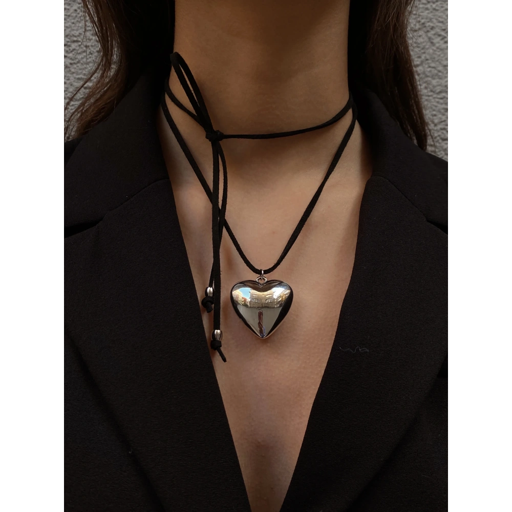 Kalpli Tasarım Kolye