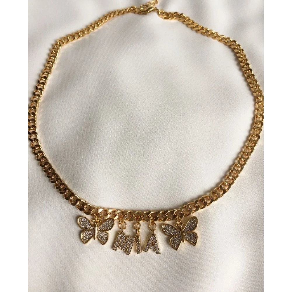 Kelebekli İsim Kolye