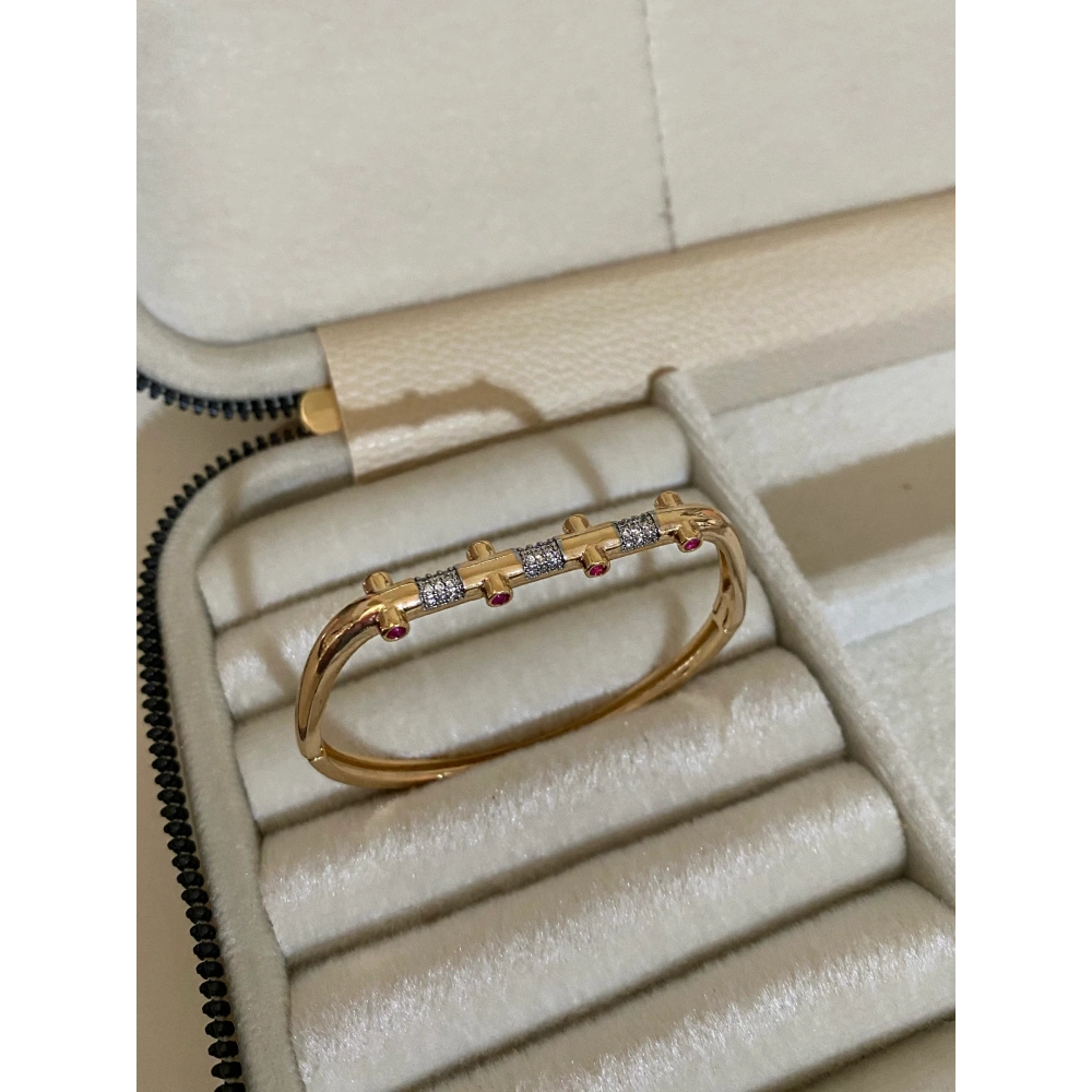 Kırmızı Taşlı Kelepçe Bileklik