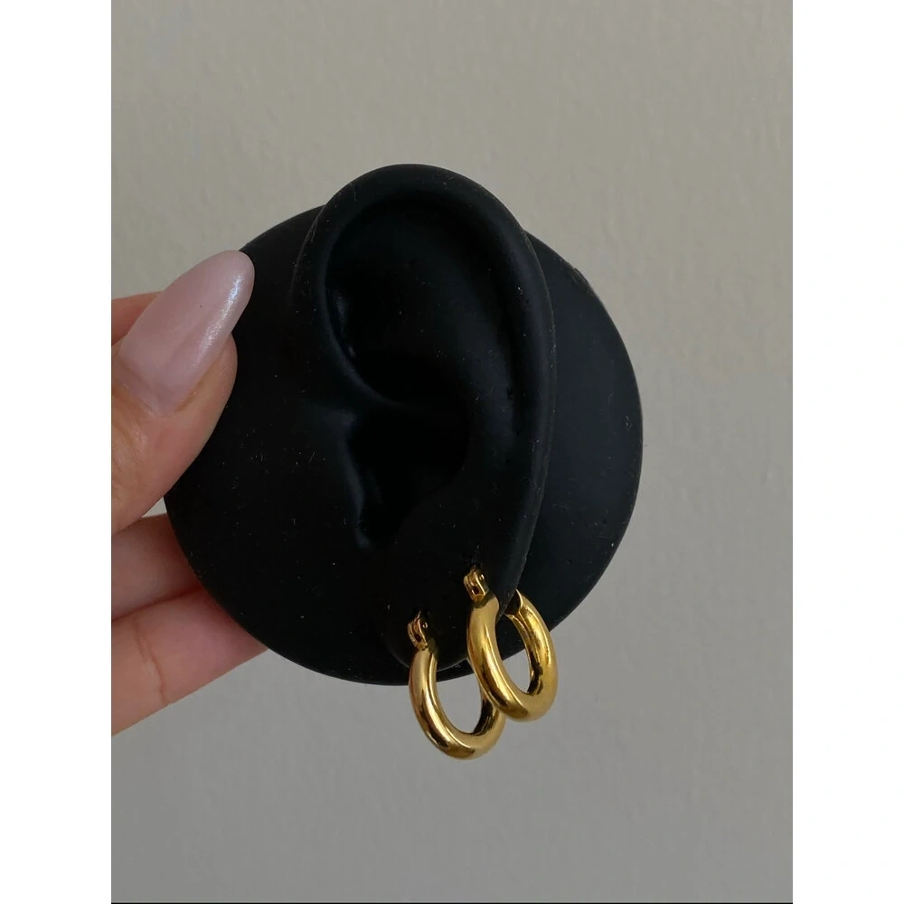 Minimal Gold Halka Küpe