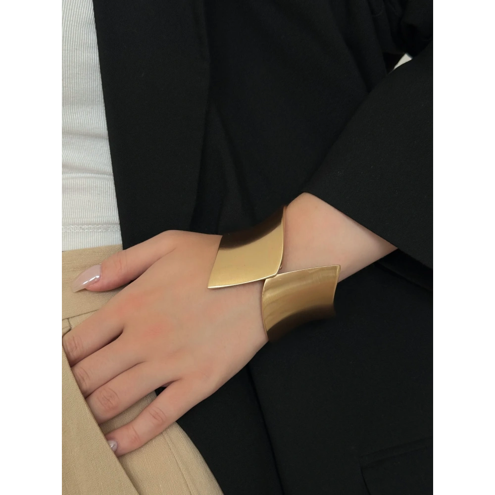 Model Kelepçe Bileklik