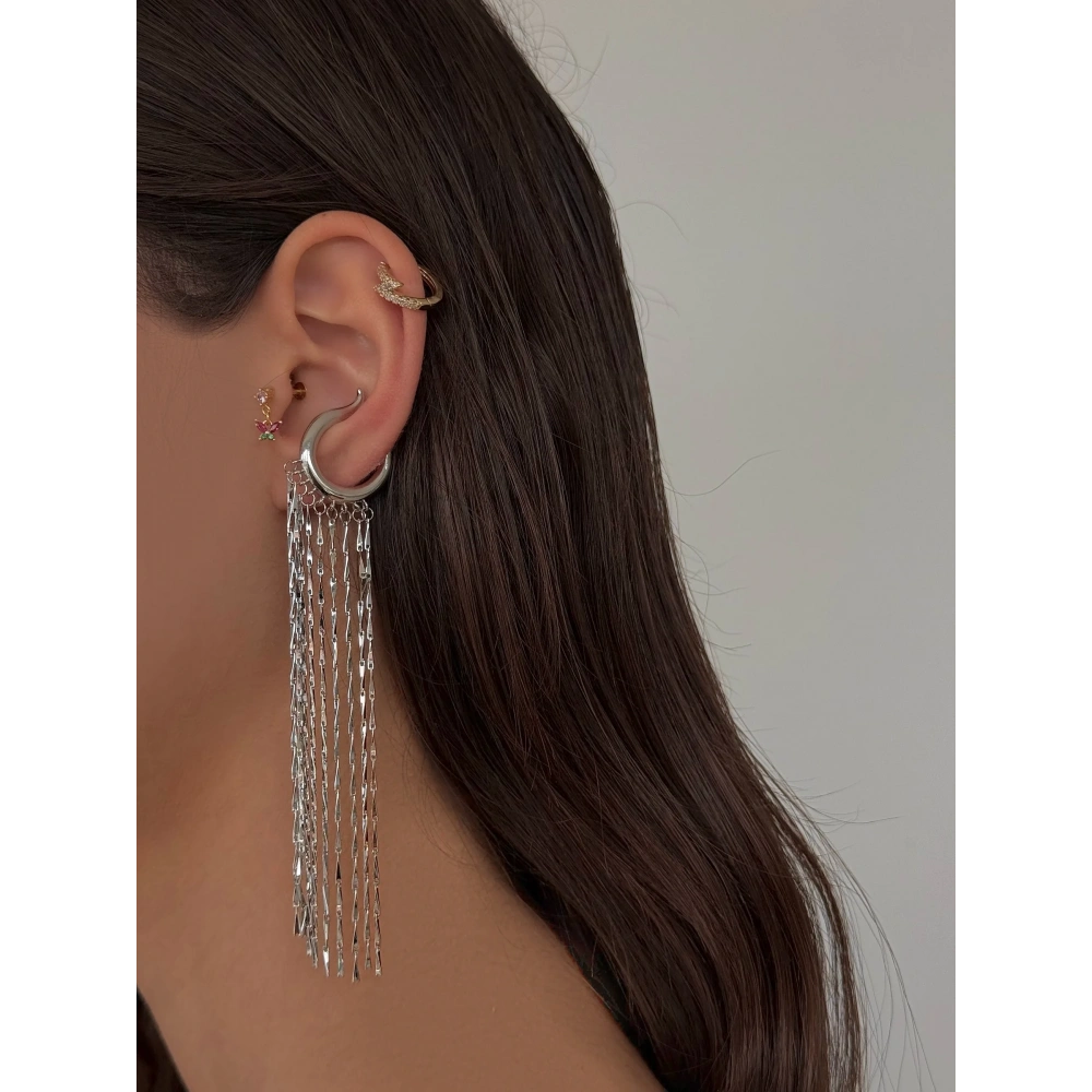 Silver Sallantılı Kıkırdak Küpe