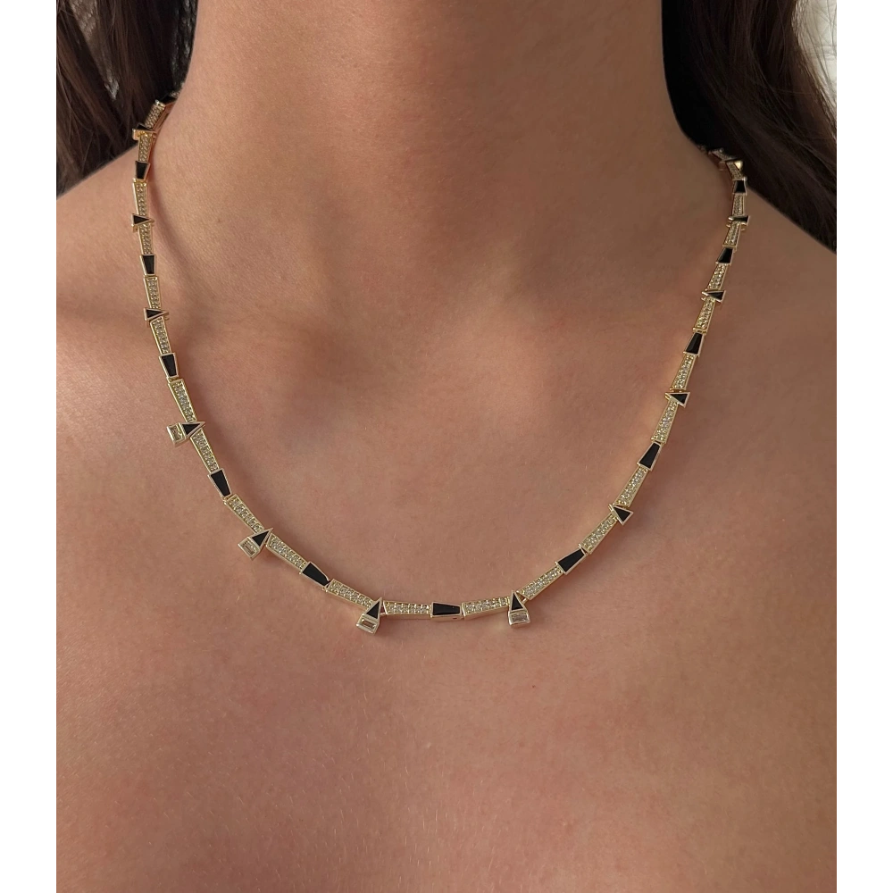 Vip Siyah Mineli Kolye