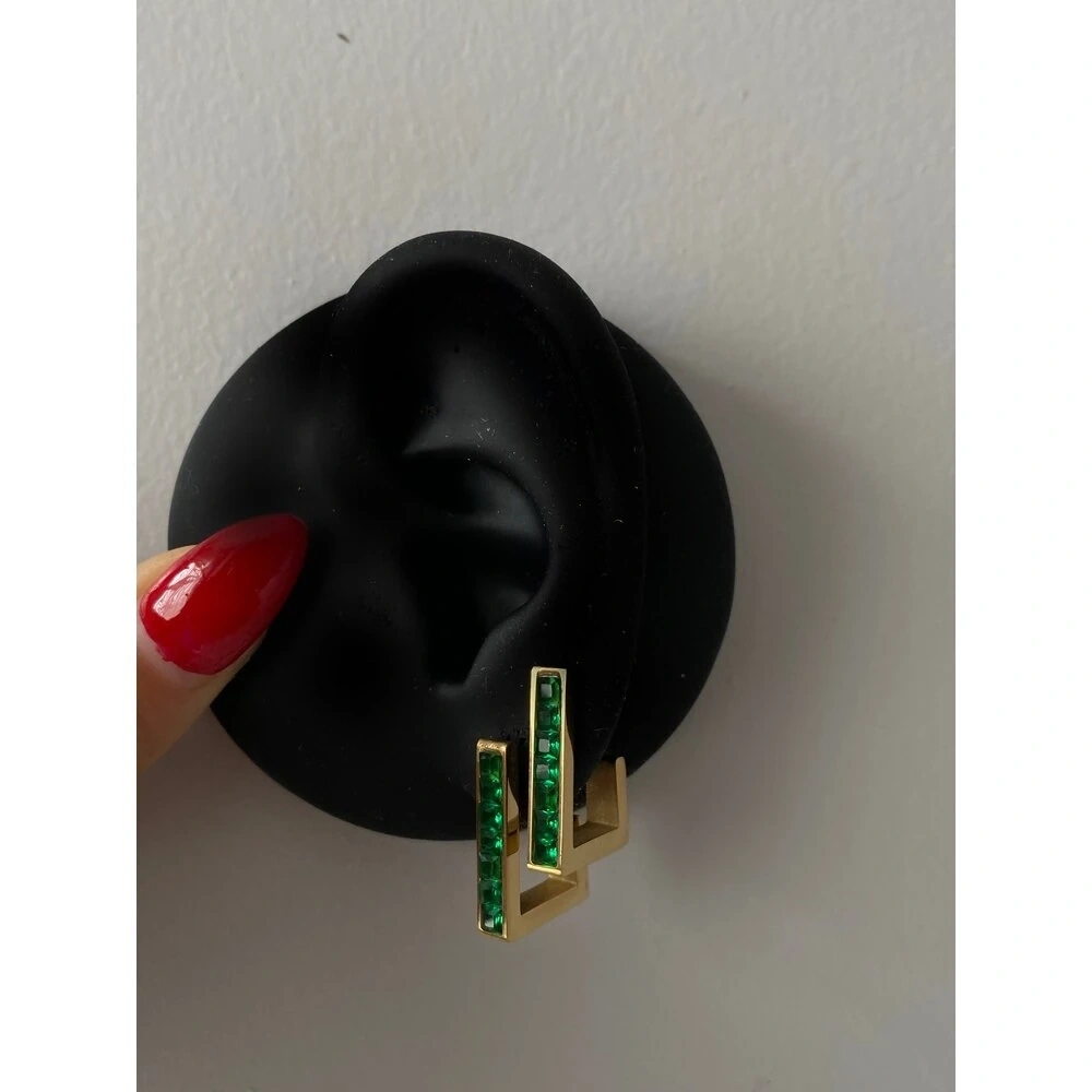 Yeşil Baget Taşlı Dikdörtgen Küpe