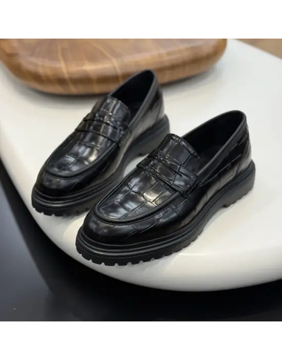 Siyah Kroko Desenli Hakiki Deri Loafer – Eva Taban