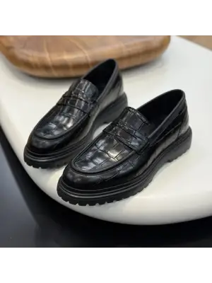 Siyah Kroko Desenli Hakiki Deri Loafer – Eva Taban