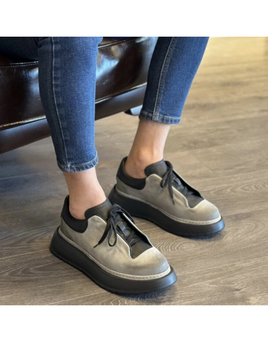 Erkek Gri Deri Sneaker – Siyah Kalın Taban