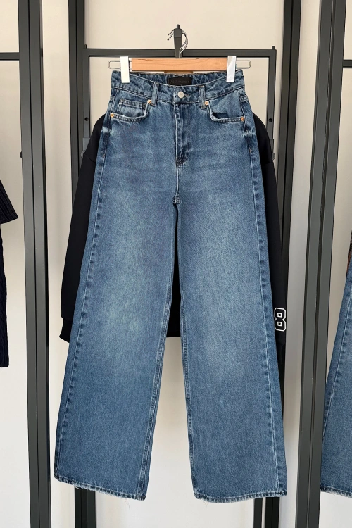 1002 Regular Wide jean Koyu Mavi