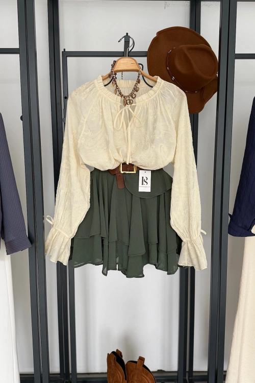 Boyundan Bağlamalı Desenli Bluz Krem