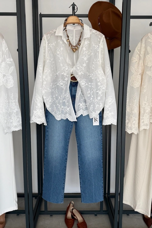 Elara Premium Nakışlı Gömlek Ekru