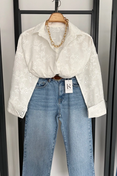 Çiçek Nakışlı Gömlek Beyaz