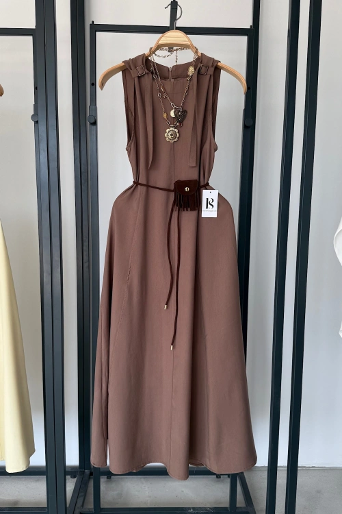 Çantalı Elbise Kahverengi