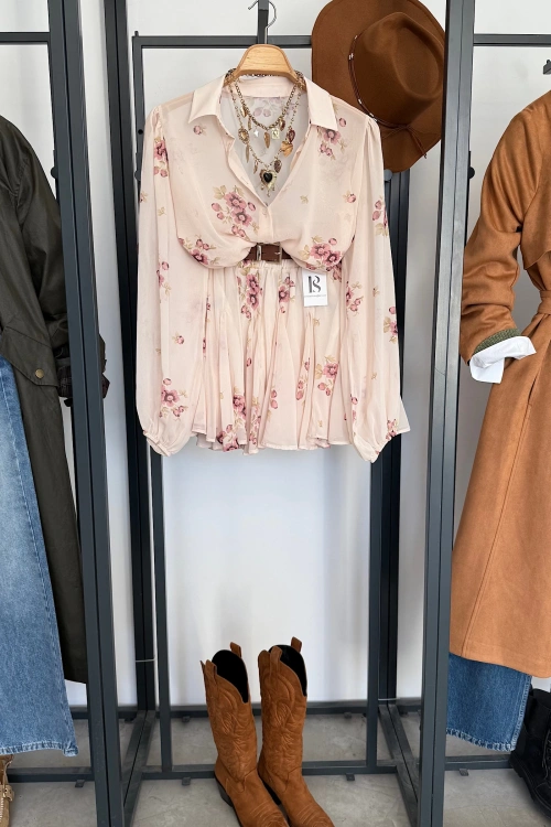 Asimetrik Etek Gömlekli Takım Krem