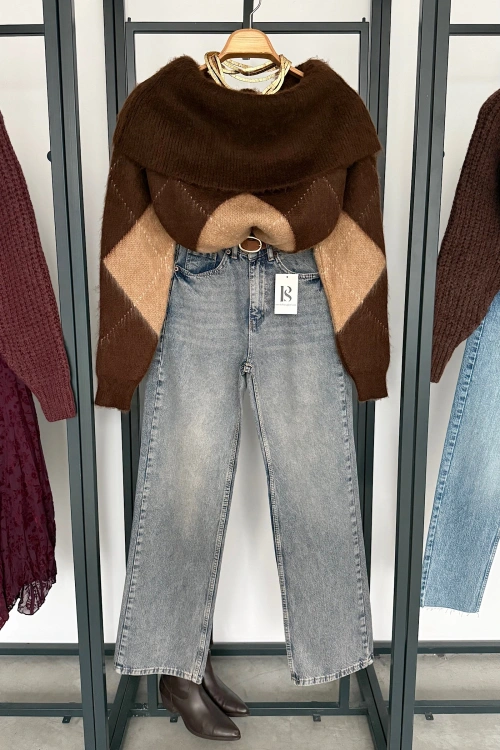 Baklava Desen Madonna Yaka Kazak Kahverengi