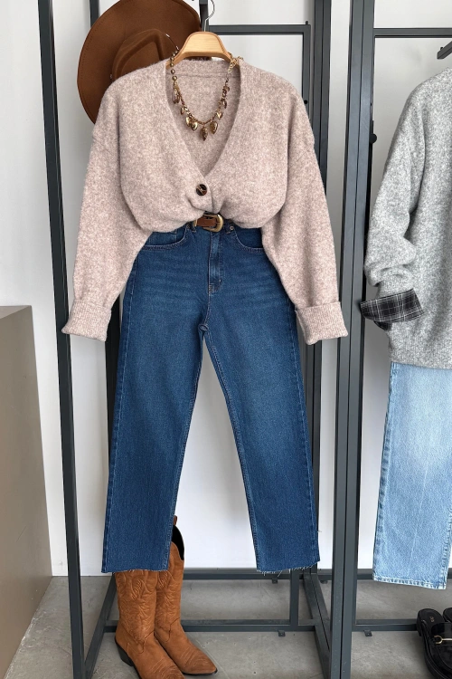 Beş Düğmeli Basic Hırka Bej