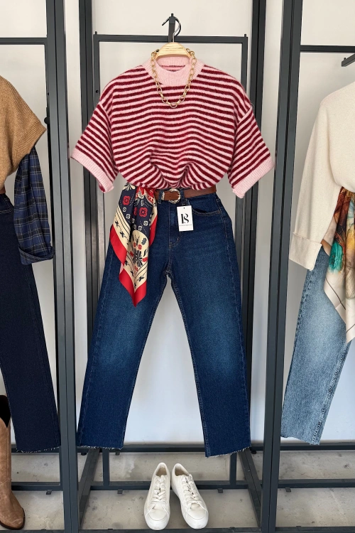 Boyfit Kesik Paça Jean Lacivert