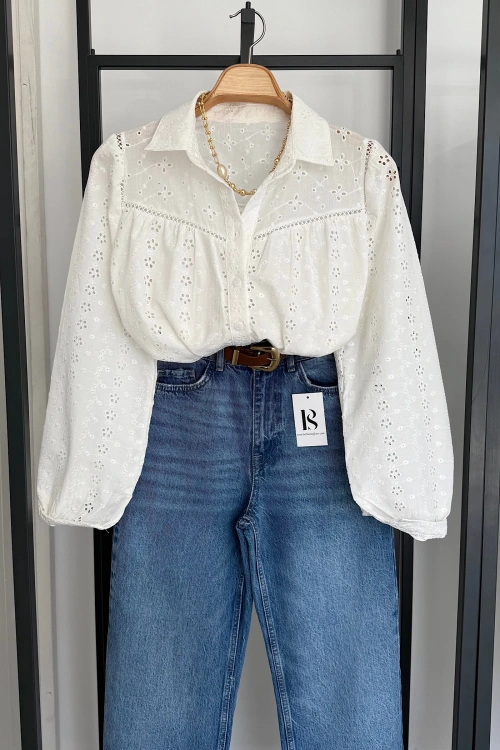 BS Collection Fisto İşlemeli Gömlek Ekru