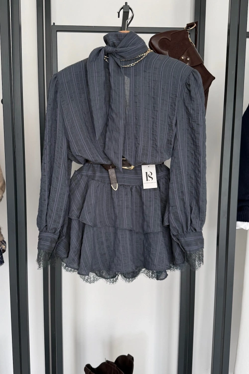 Dantel Detay Vatkalı Elbise Mavi