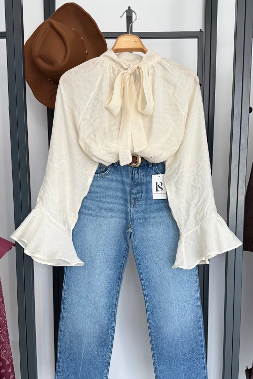 Fular Detaylı Bluz Krem