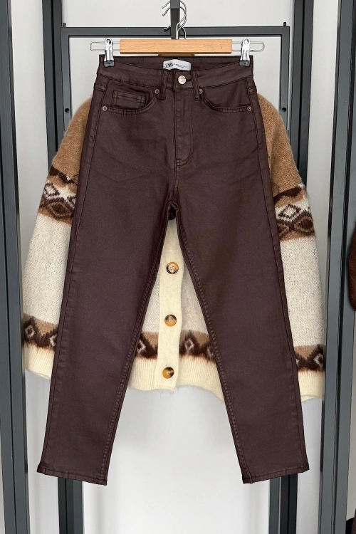 Kaplamalı Boyfit Jean Acı Kahve